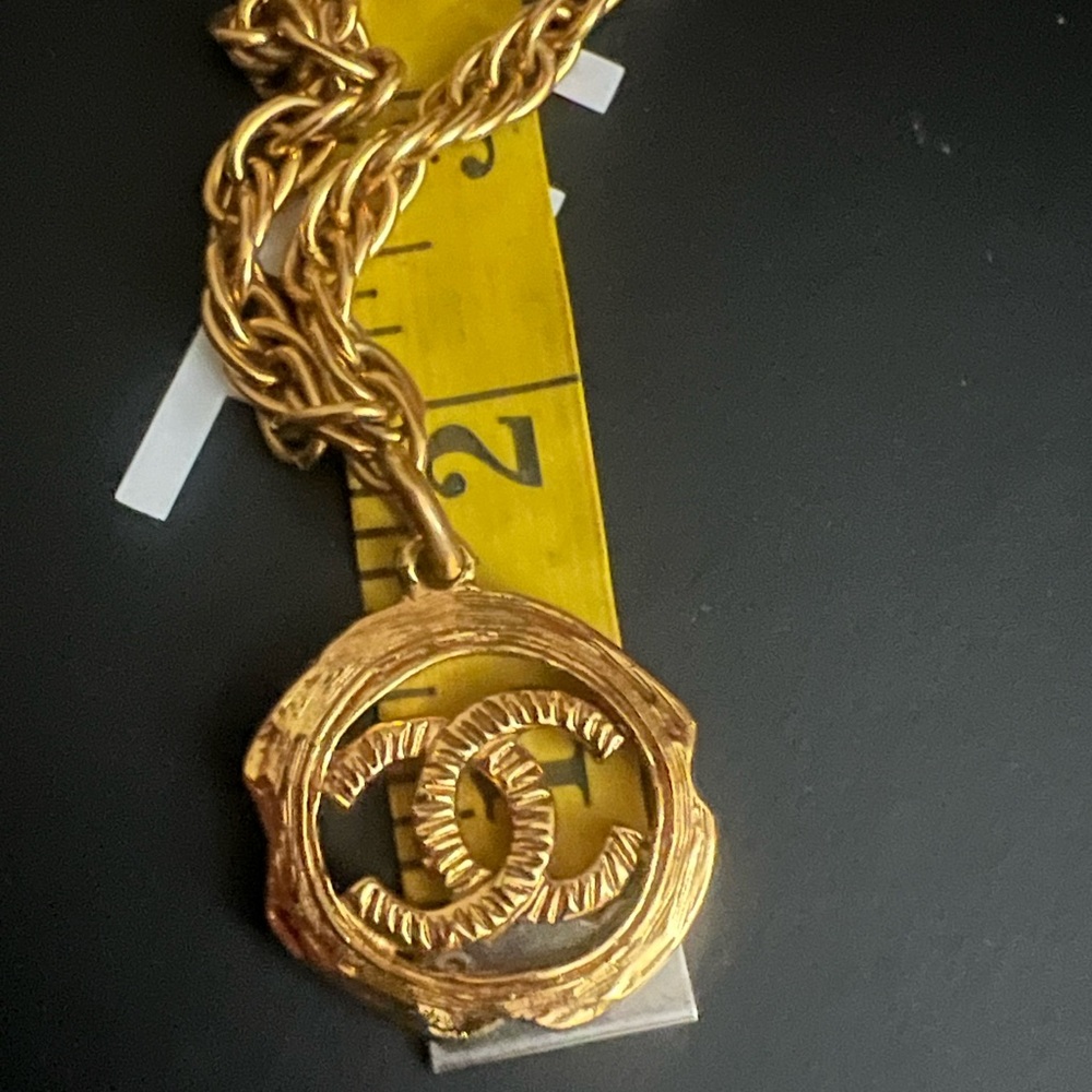 Chanel Vintage 24K gold plated hardware Necklace - Picture 4 of 9